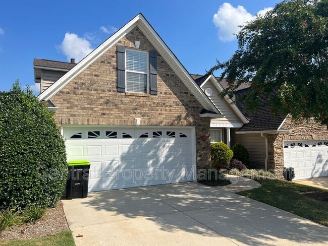 Photo - 409 Falling Rock Way