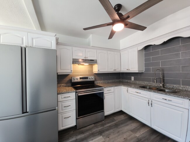 Photo - 3107 37th Ave W