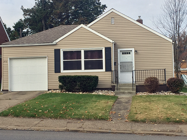 Front of house - 713 Brady Ave Casa