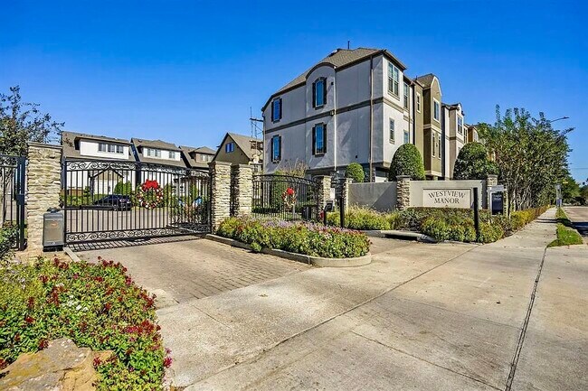 Photo - 6755 Highclere Manor Ln