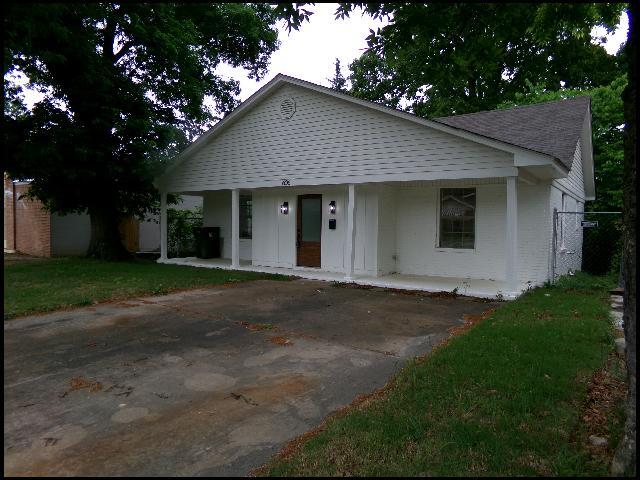 Photo - 606 E 21st St