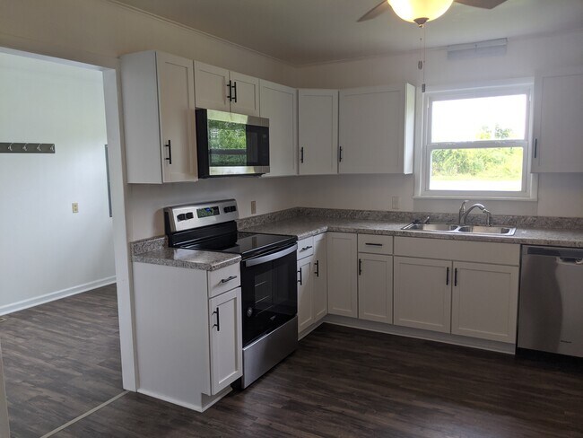 Photo - 4847 S Farm Rd 229