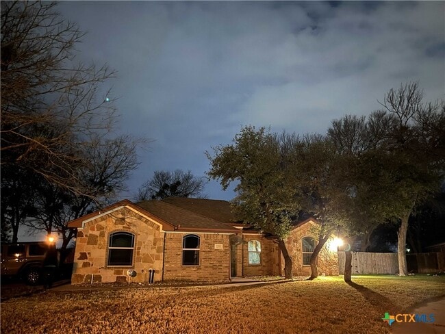 Building Photo - 5504 Eldie Ct