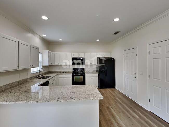 Photo - 4063 Locerbie Cir