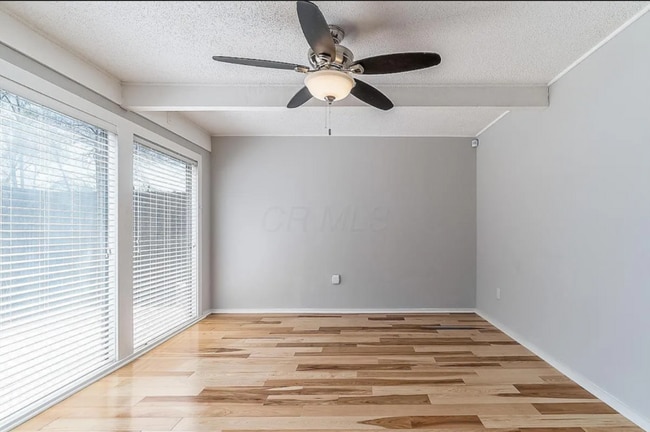 Photo - 5442 Forest St