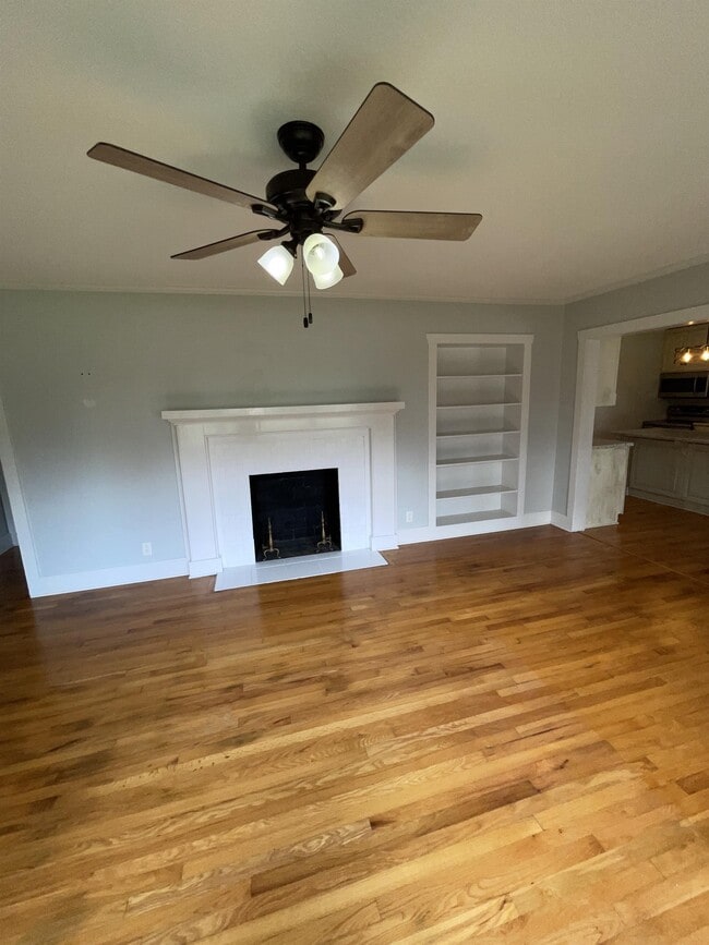 Photo - 310 Victory Dr