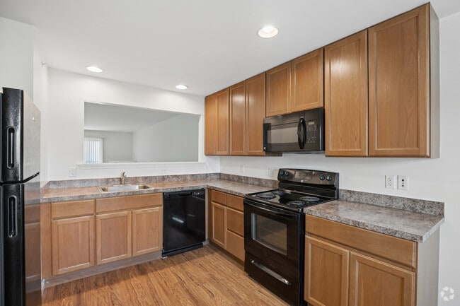 2VP2 2BR, 2BA - 1,185SF - Kitchen