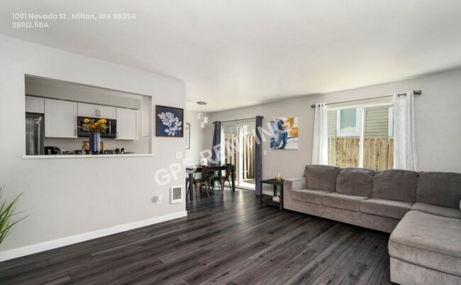 Photo - 1001 Nevada St