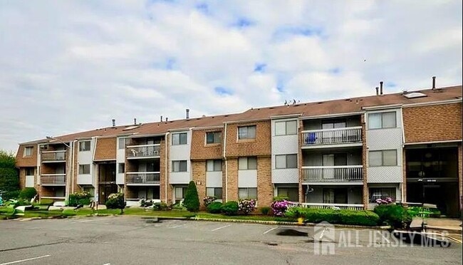 Building Photo - 513 Edison Glen Terrace Unit 513