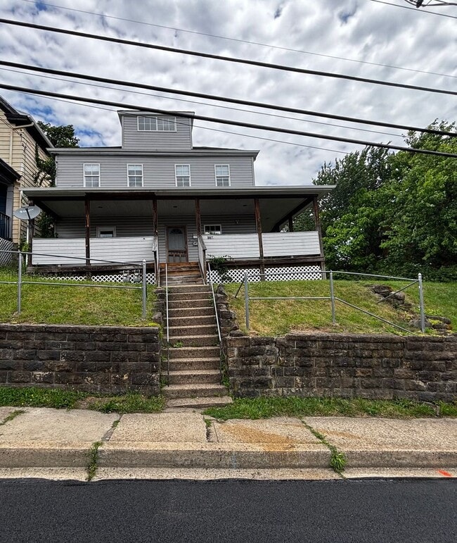 Building Photo - 507 Gaskill Ave Unit 507 Gaskill Ave B Jeannette, PA 15644