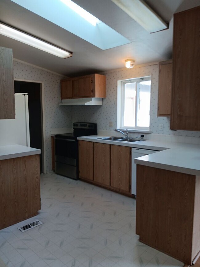 Photo - 4 Bed House in Cove