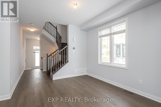 Photo - 218 Ormiston Cres