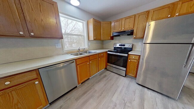Photo - Comfortable Townhome in Convenient Location