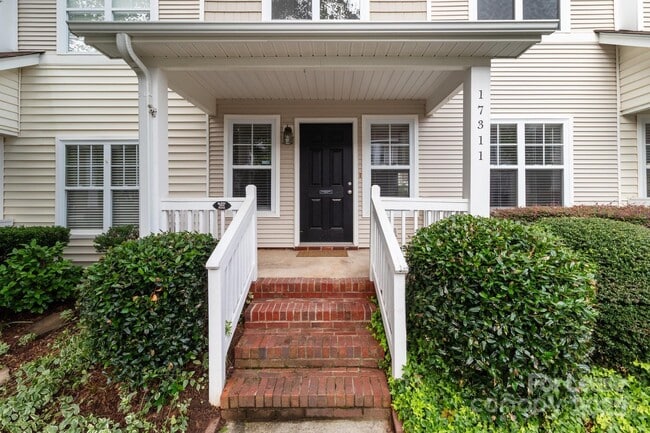 Photo - 17311 Villanova Rd Townhome