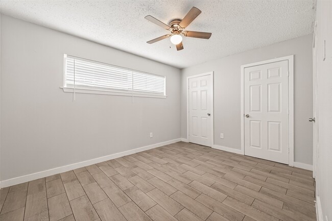 Photo - 1230 Shadowdale Dr Unidad 17