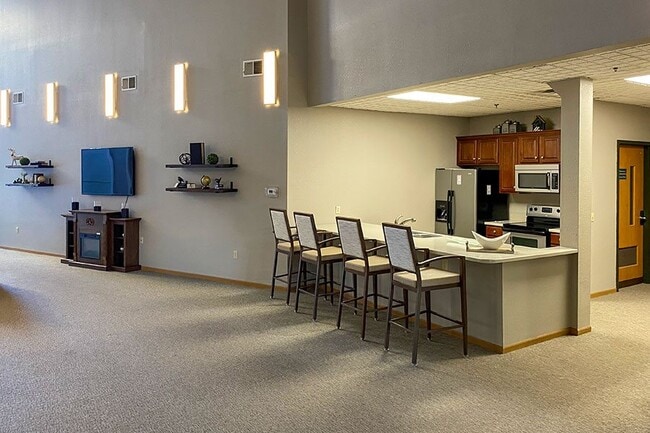 Photo - LINCOLN PARK APARTMENTS