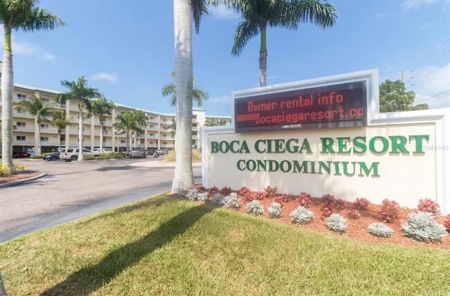 Building Photo - 8800 Bay Pines Blvd Unit 320