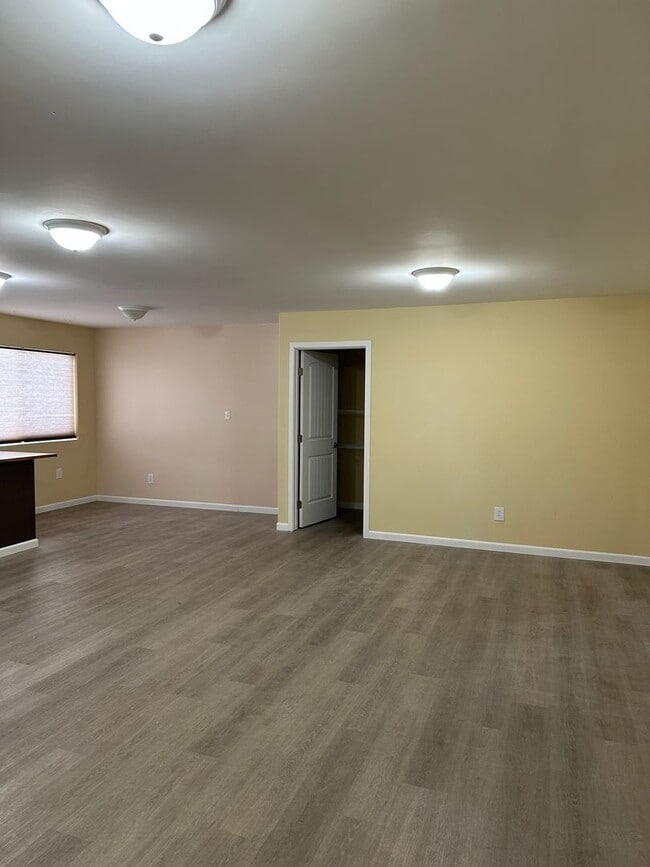 Photo - 1568 N Williwaw Way Unidad #1