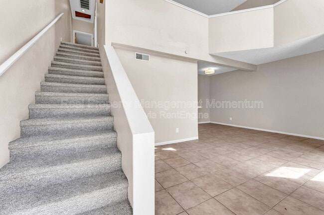 Photo - 930 E Primrose St Unidad Apartment A2