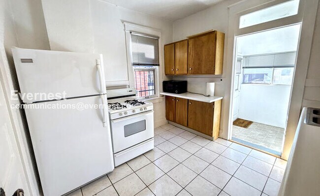 Photo - 453 S Clarkson St