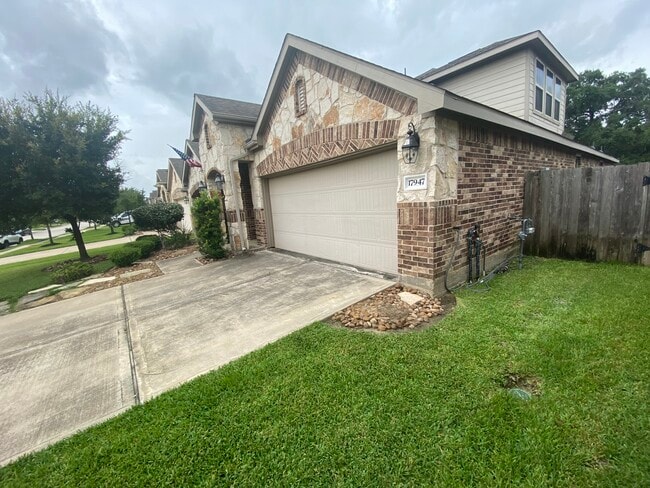 Photo - 17947 Tall Chestnut St