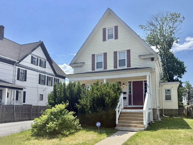 Building Photo - 20 Park Rd Unit 2