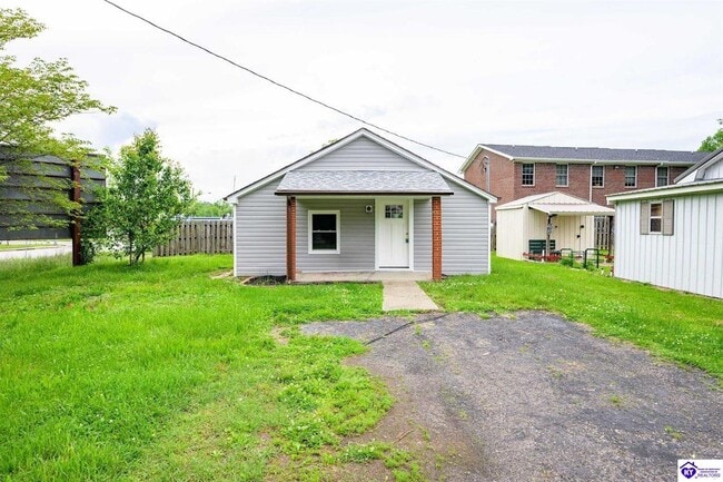 Photo - 102 Crabtree Dr House