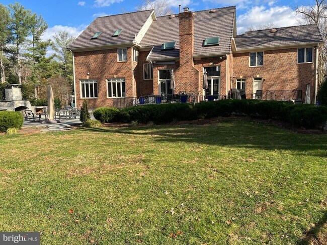 Photo - 9049 Holly Leaf Ln