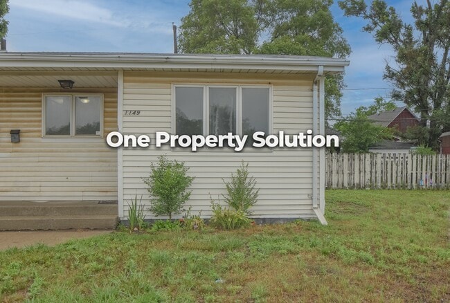 Photo - 1149 Logan St