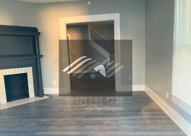 Photo - 419 Alberta St