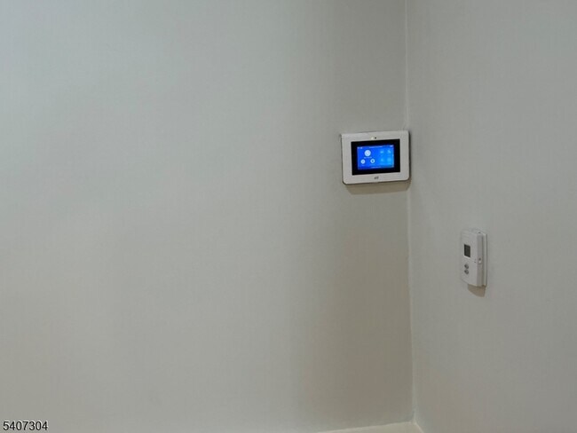 Photo - 176 Weequahic Ave