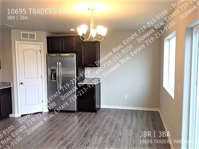 Photo - 10695 Traders Pkwy