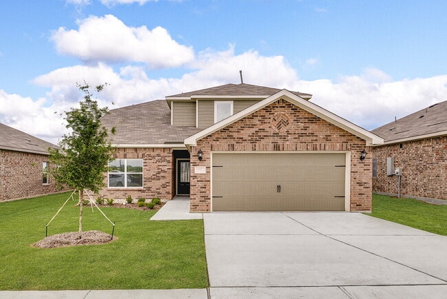 Building Photo - 305 Julian Davis Dr