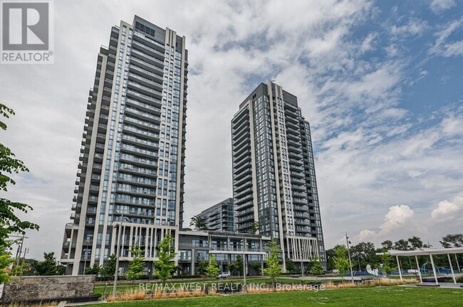 Photo - 15 Zorra St Unit 2307