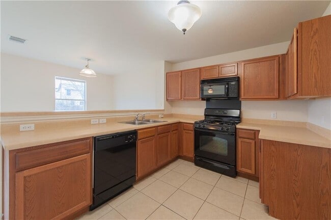 Photo - 7409 Elk Pass Dr