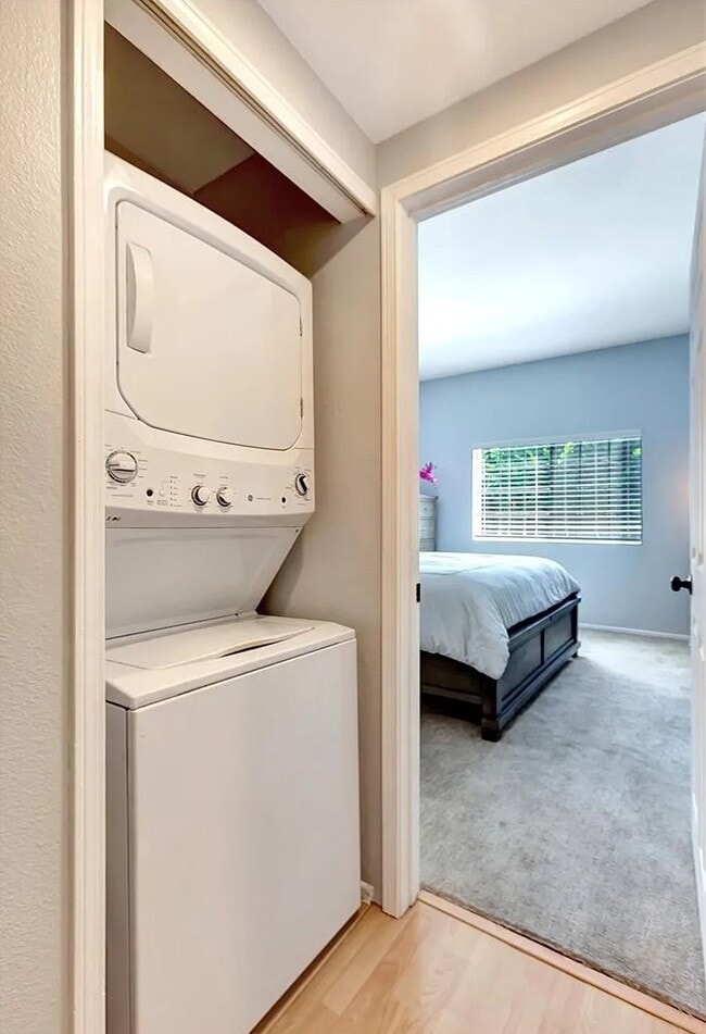 Photo - Bayfront Condo fo Rent