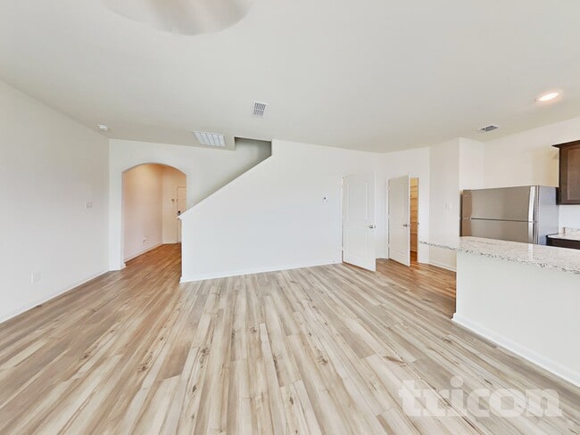 Photo - 201 Switchback Hl Rd