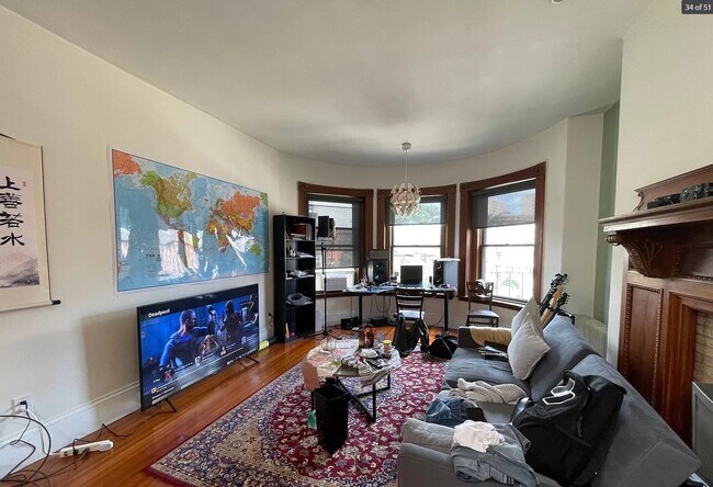 Photo - 849 Beacon St Unit 2