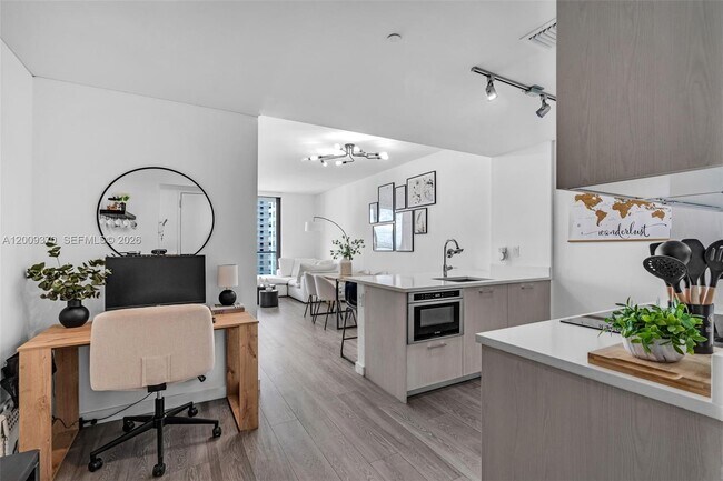 Photo - 501 NE 31st St Unit 3704