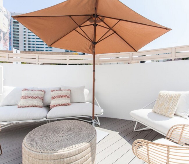 Photo - 6871 Franklin Ave Los Angeles, CA 90028 Unit 301