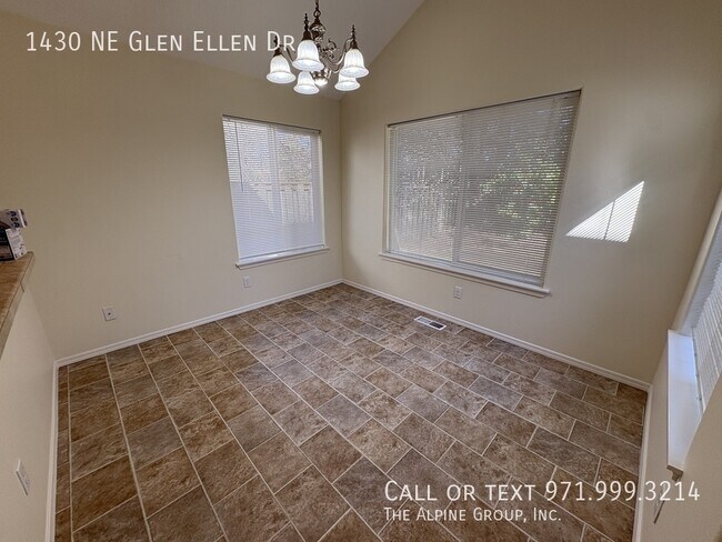 Photo - 1430 NE Glen Ellen Dr