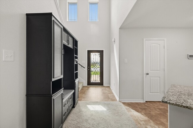 Photo - 1228 Haverford Ln
