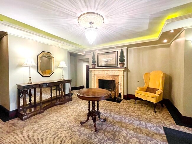 Photo - 4540 Lindell Blvd Unit 306