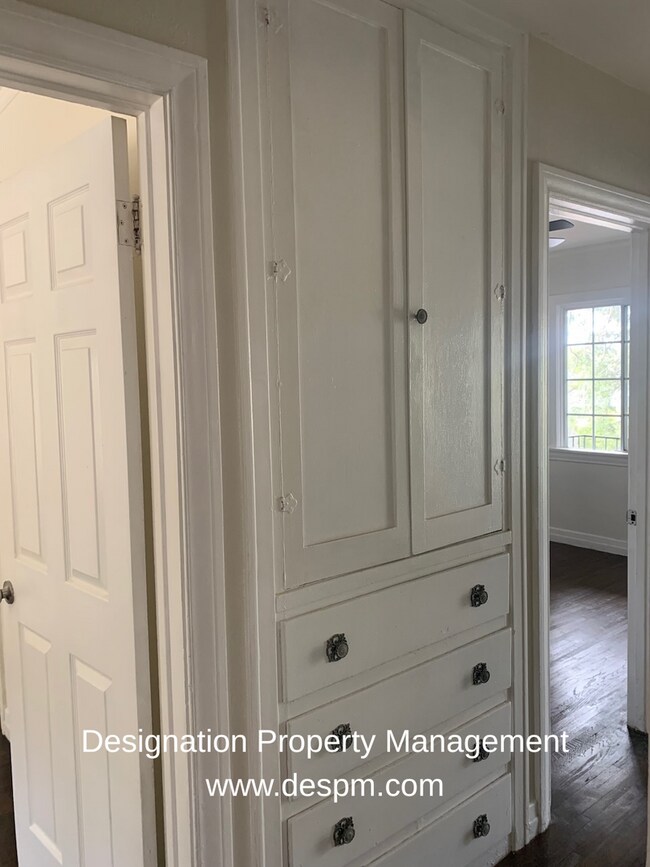 Photo - Roy Unidad 6212 Roy St