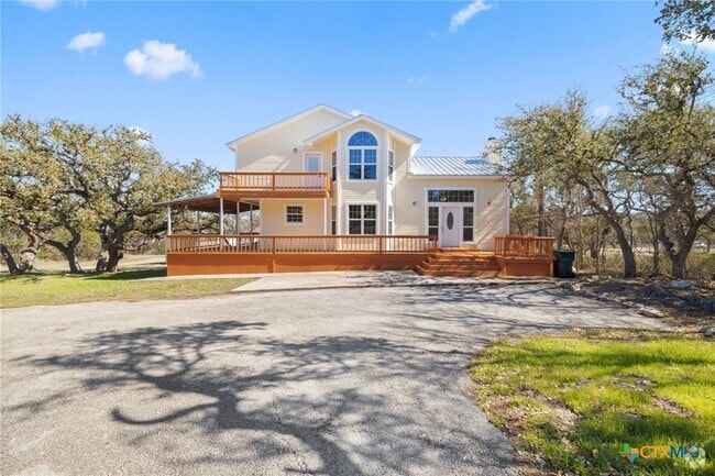 Building Photo - 322 Oakwood Loop Rental