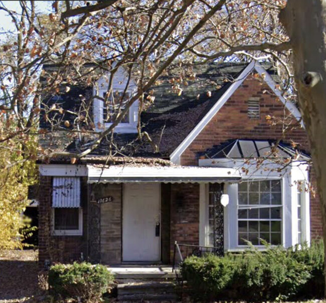 Photo - 11626 Nottingham Rd House