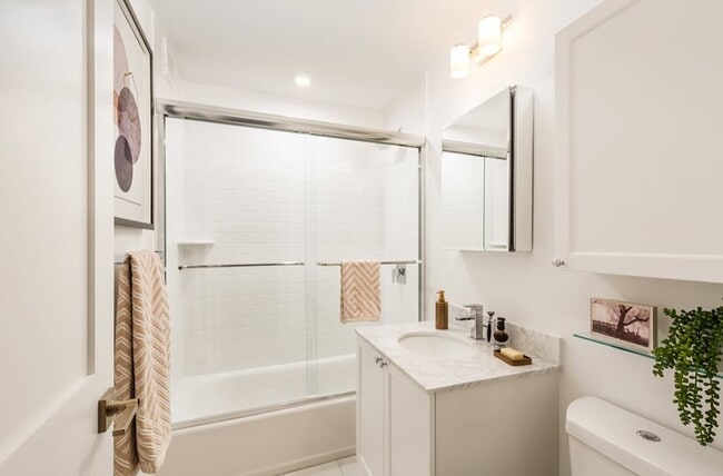 Photo - Regency Plaza