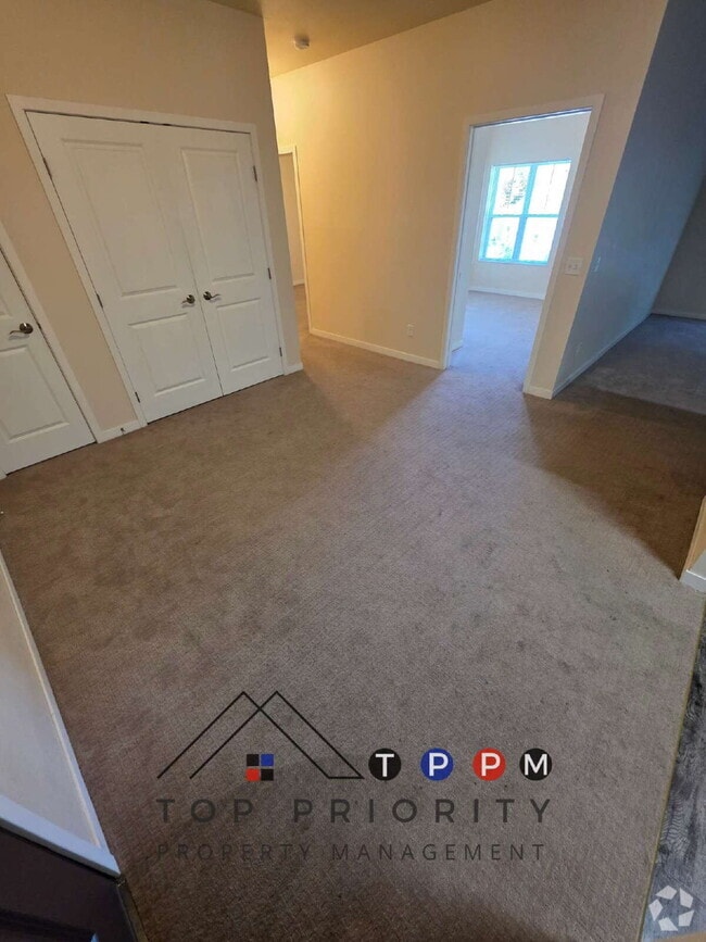 Building Photo - 2 Bedroom | 1 Bathroom 2nd Floor Apartment... Unit 203