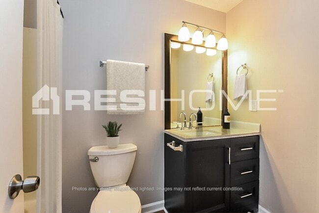 Photo - 2010 Darrel Ln