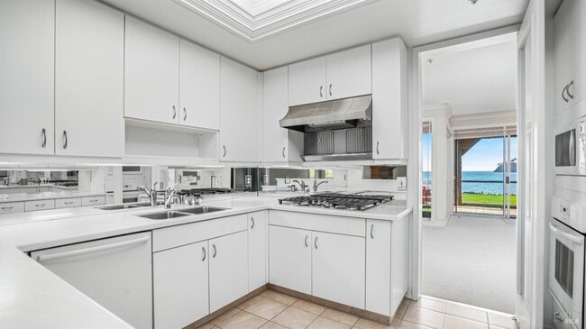 Photo - 206 Paradise Dr